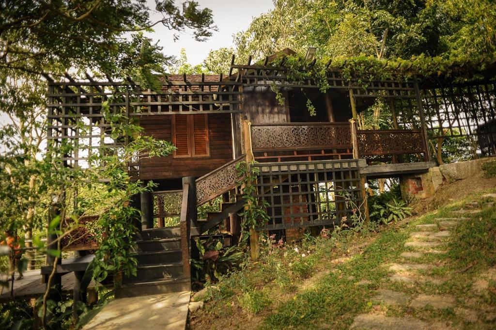 Villa Malihom Private Estate Balik Pulau Esterno foto