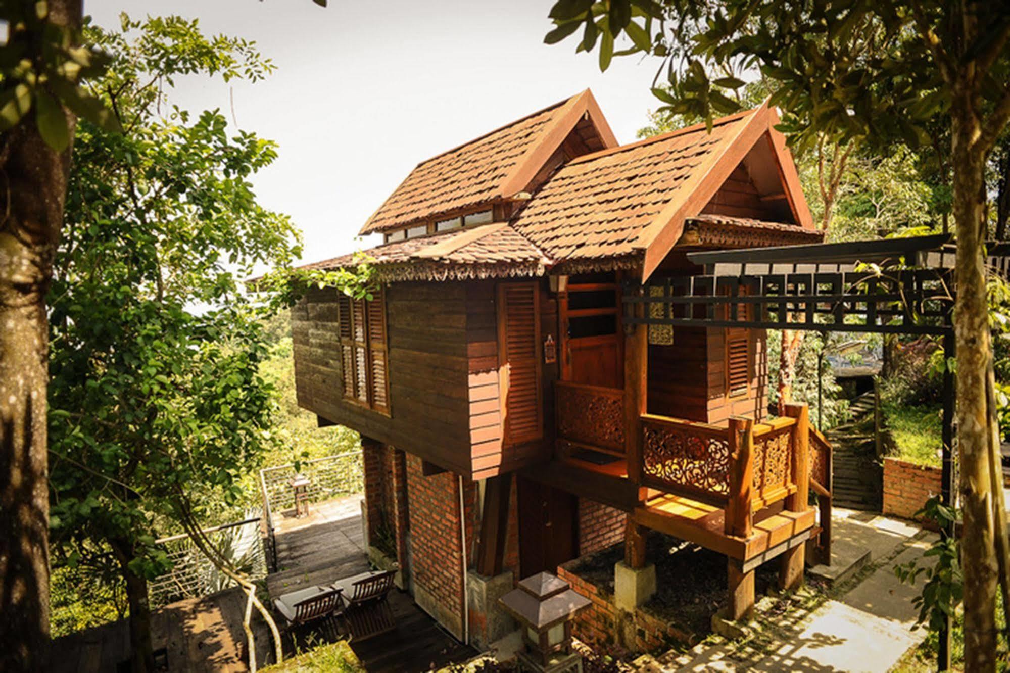 Villa Malihom Private Estate Balik Pulau Esterno foto