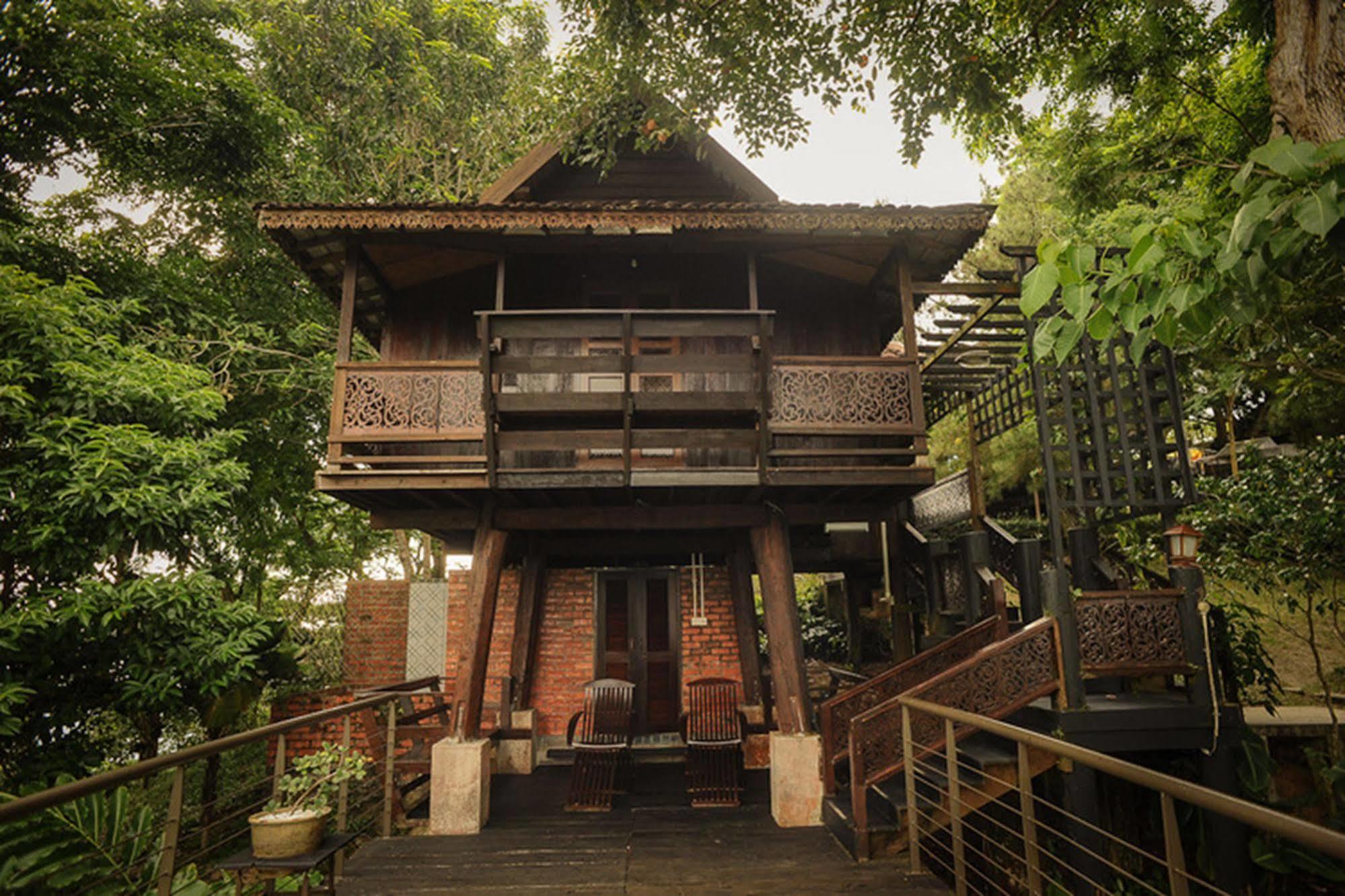 Villa Malihom Private Estate Balik Pulau Esterno foto